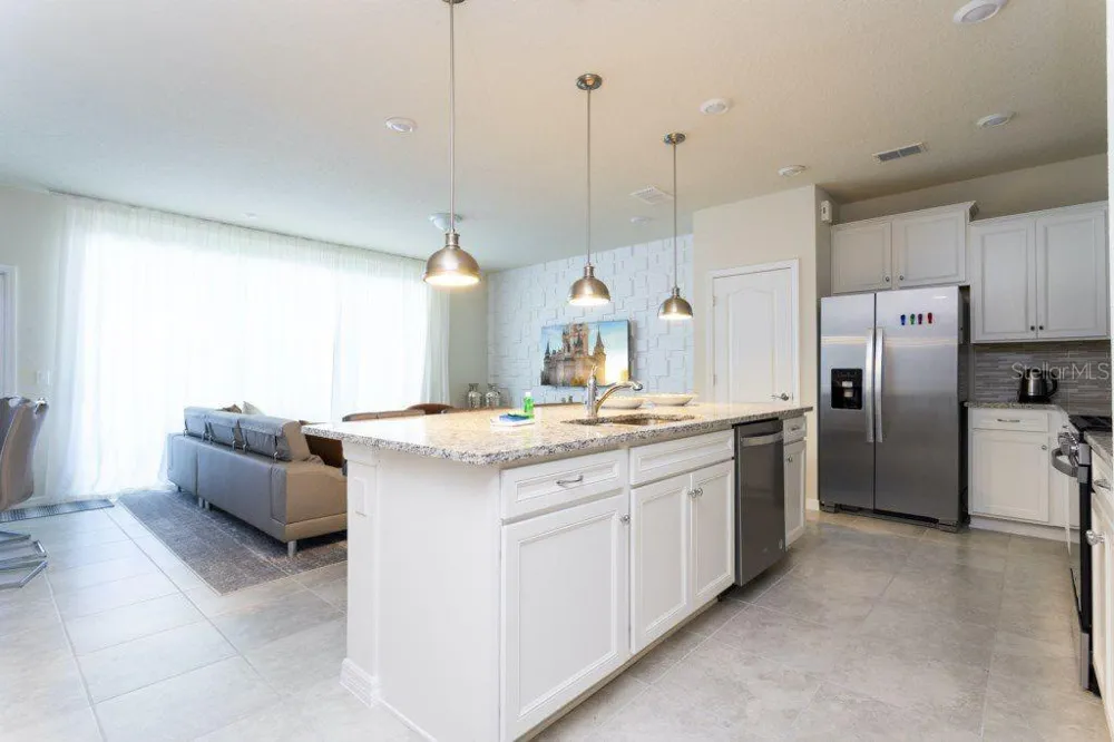 7586 OAK SPRING LANE Davenport, FL 33837
