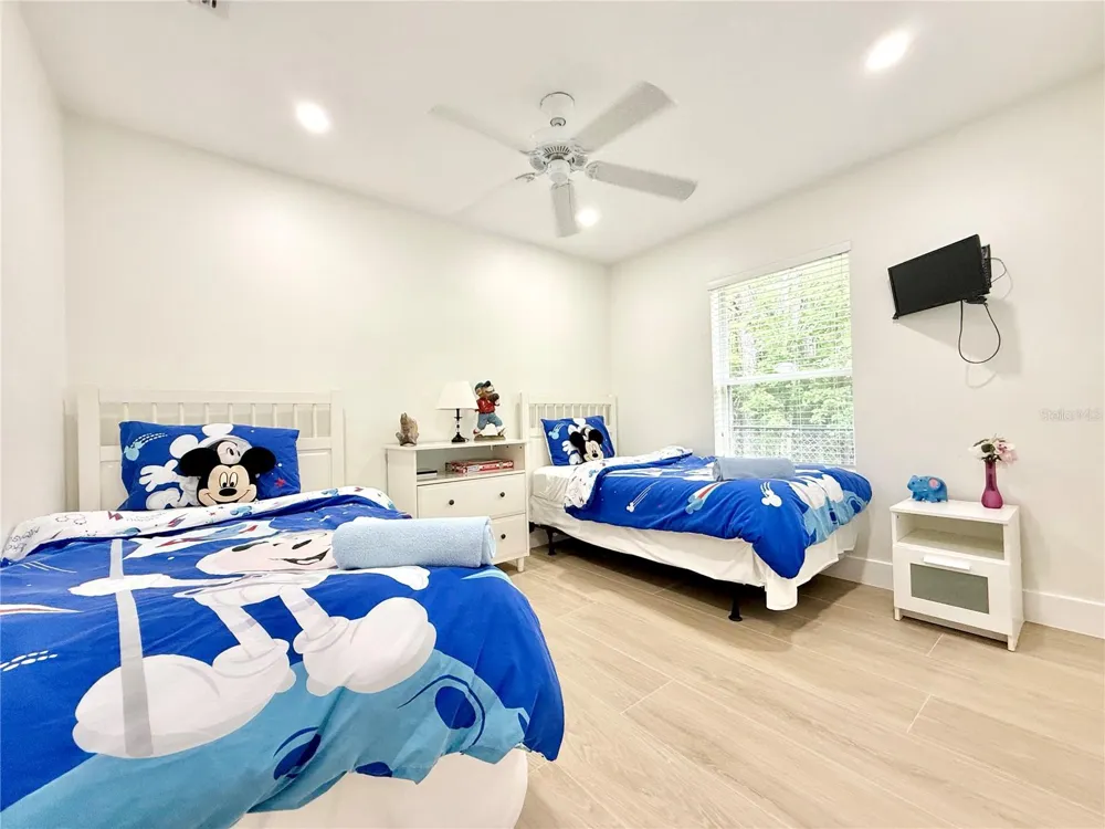 403 SANDY RIDGE DRIVE Davenport, FL 33896