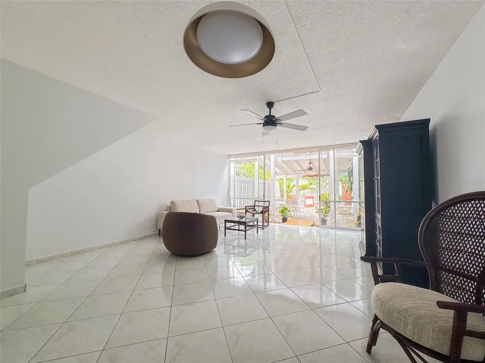 595 CLL MAXIMO GOMEZ #G115 San Juan, PR 00918