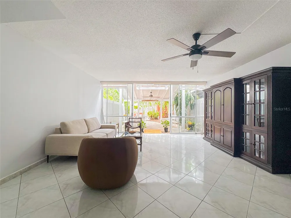 595 CLL MAXIMO GOMEZ #G115 San Juan, PR 00918