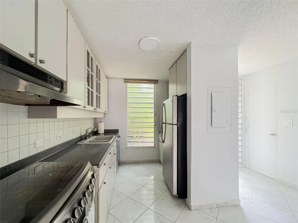 595 CLL MAXIMO GOMEZ #G115 San Juan, PR 00918