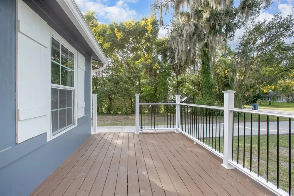 1014 TALTON AVE Deland, FL 32720
