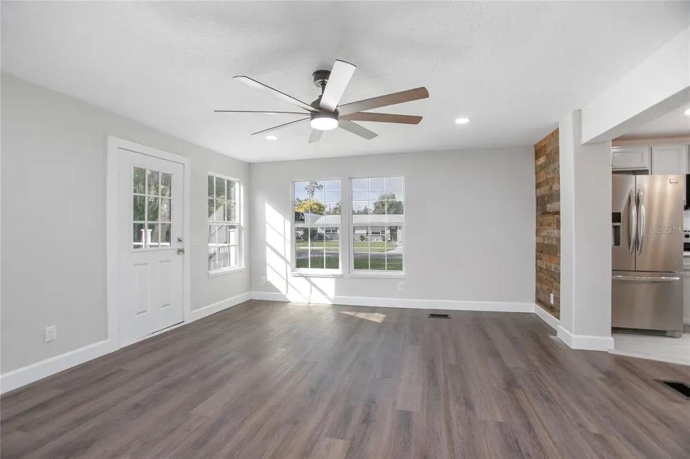 1014 TALTON AVE Deland, FL 32720