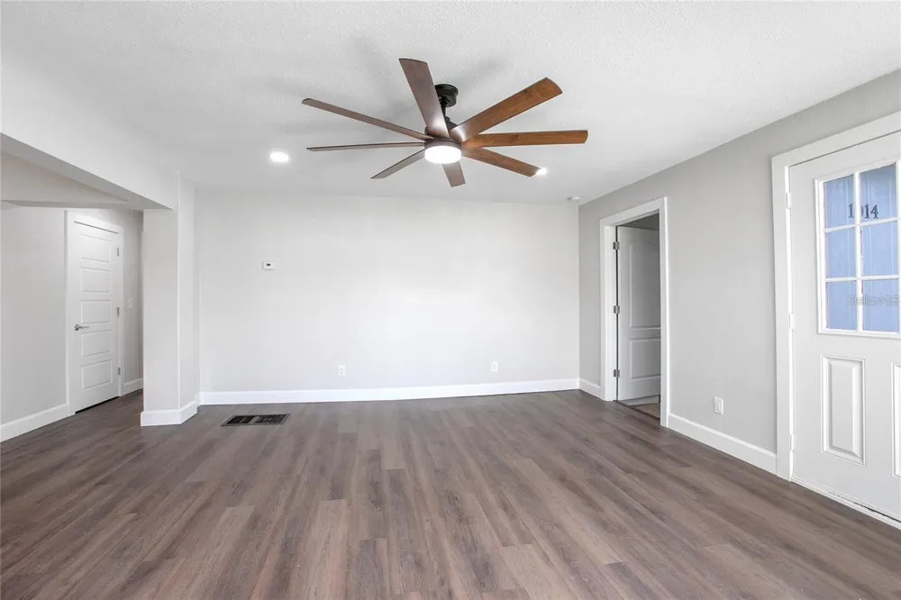 1014 TALTON AVE Deland, FL 32720