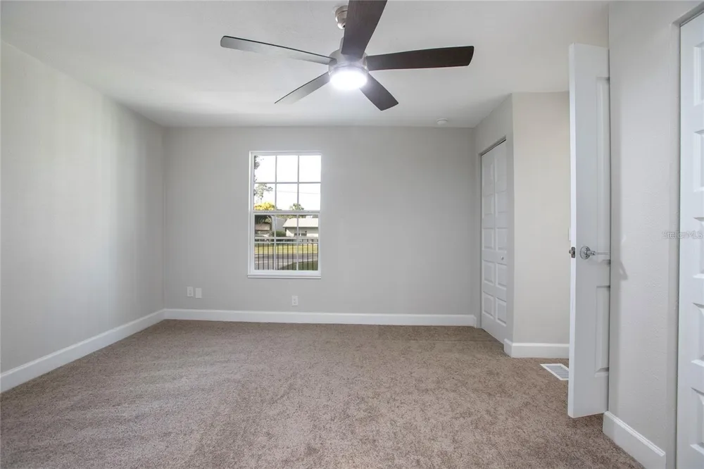 1014 TALTON AVE Deland, FL 32720
