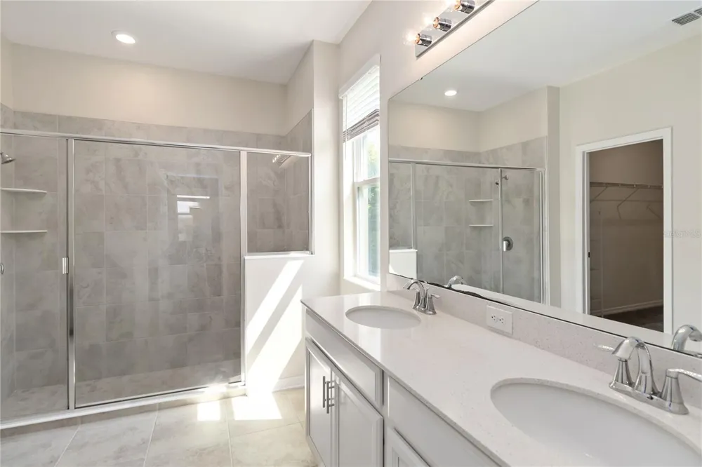 1651 CHATSWORTH CIRCLE St Cloud, FL 34771