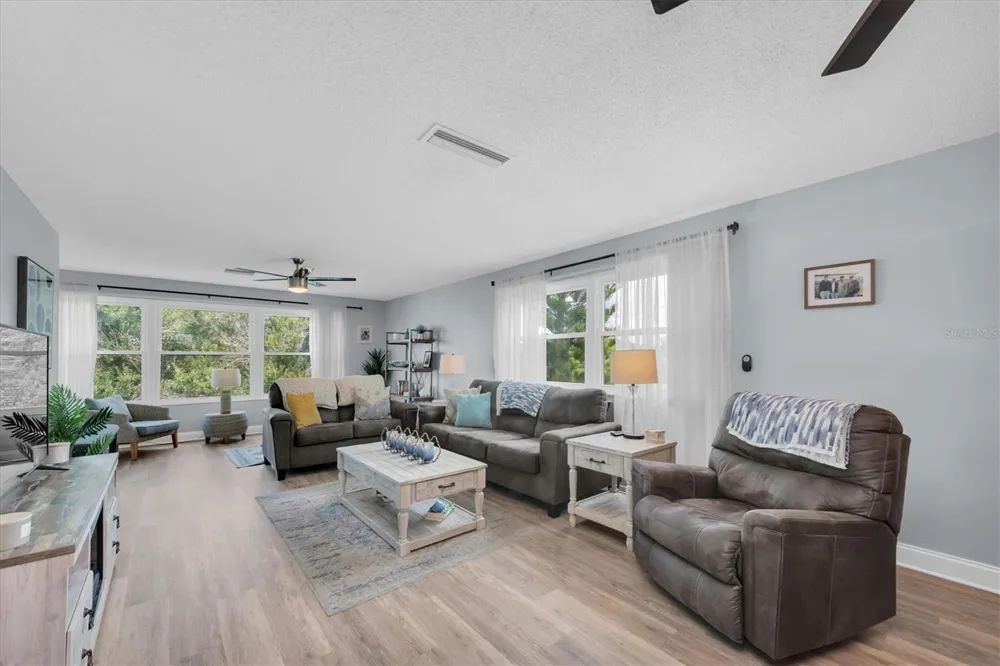5603 80TH STREET #415 St Petersburg, FL 33709