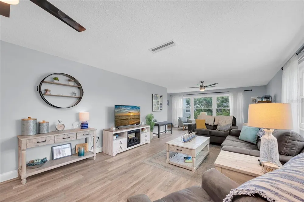 5603 80TH STREET #415 St Petersburg, FL 33709