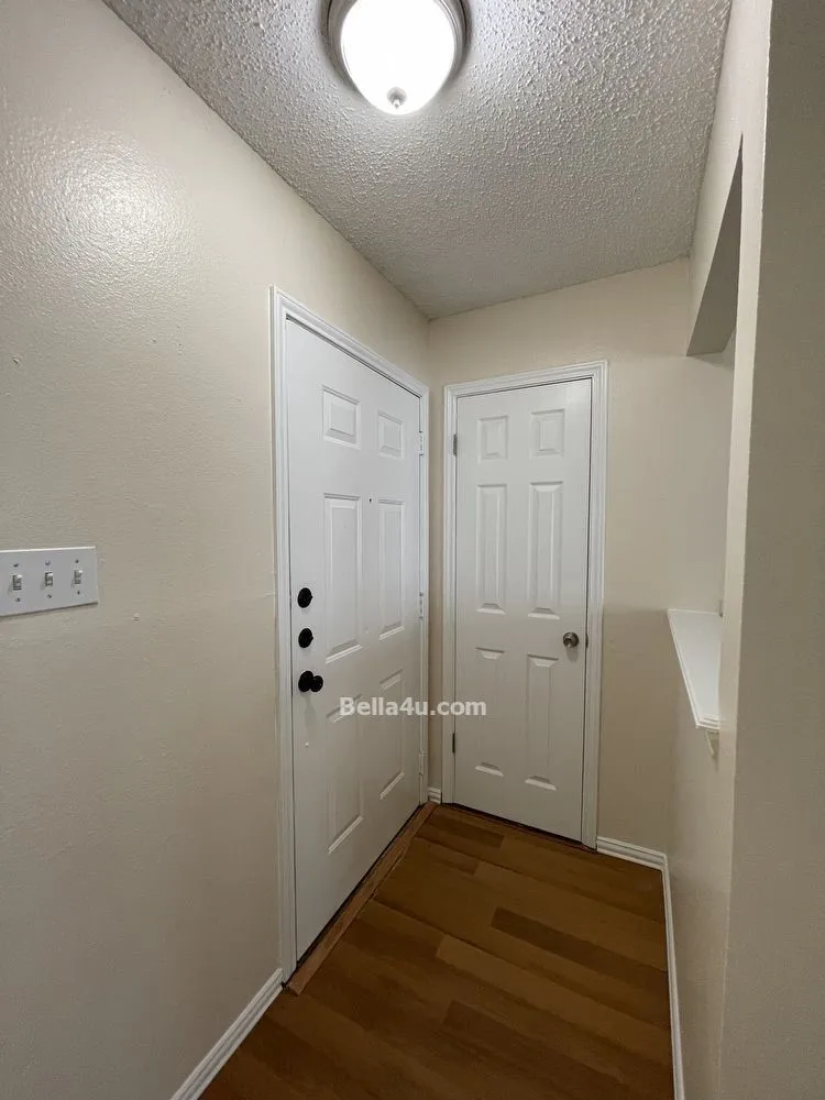 512 Eberhart Lane #605 Austin, TX 78745