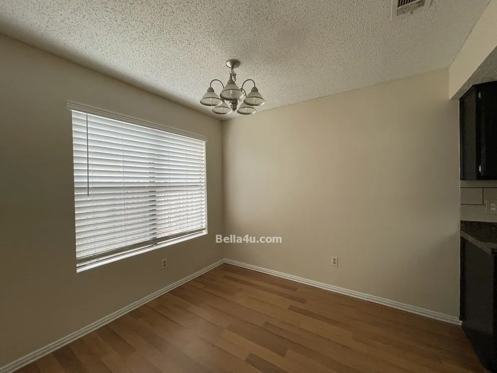 512 Eberhart Lane #605 Austin, TX 78745