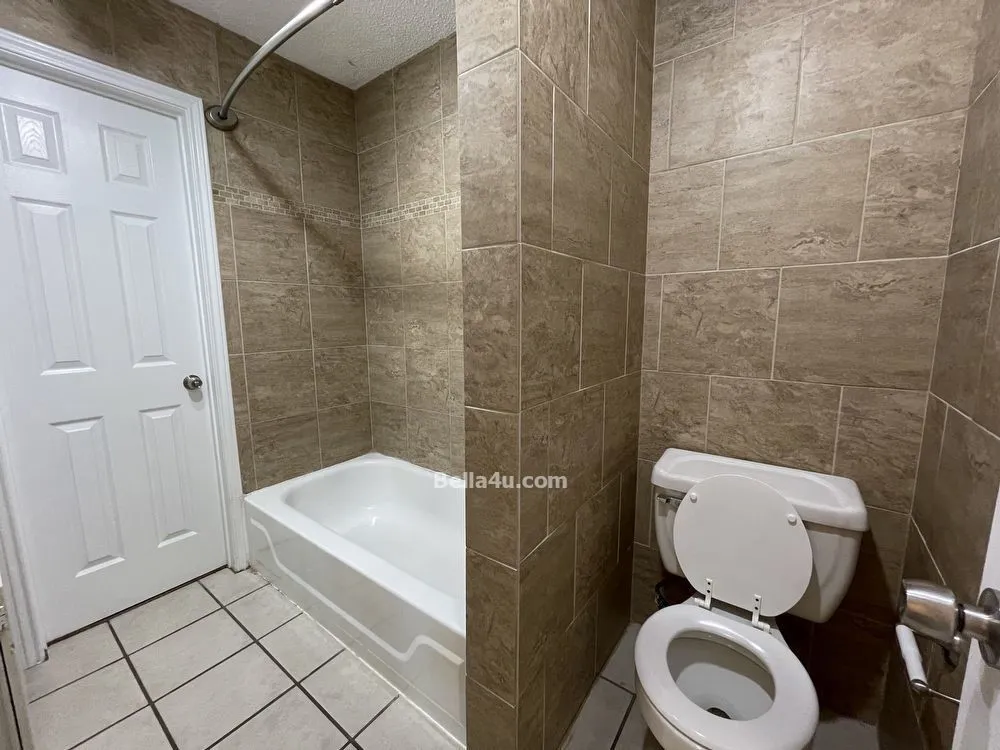 512 Eberhart Lane #605 Austin, TX 78745