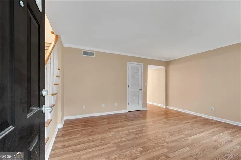 6940 Roswell RD Sandy Springs, GA 30328