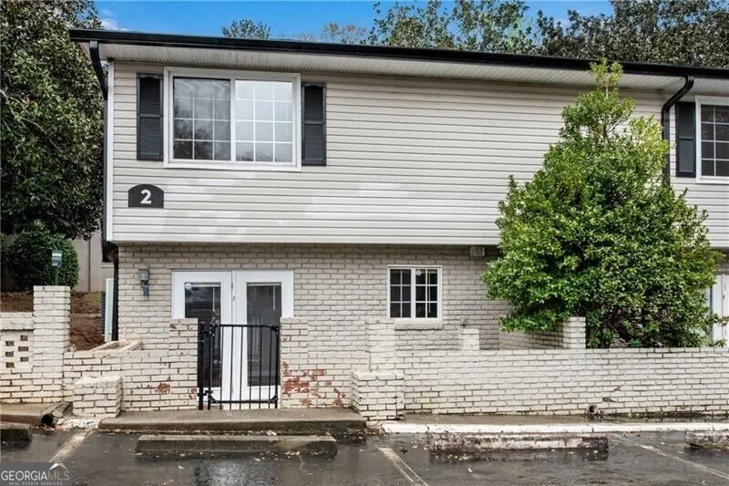 6940 Roswell RD Sandy Springs, GA 30328