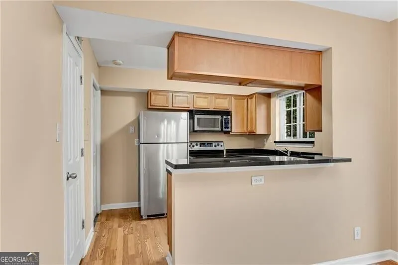 6940 Roswell RD Sandy Springs, GA 30328