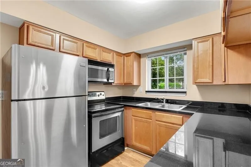 6940 Roswell RD Sandy Springs, GA 30328