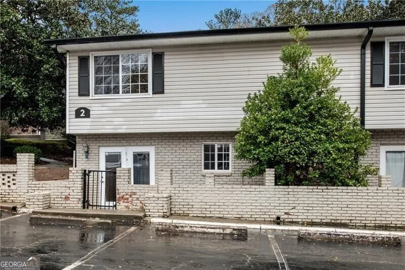 6940 Roswell RD Sandy Springs, GA 30328