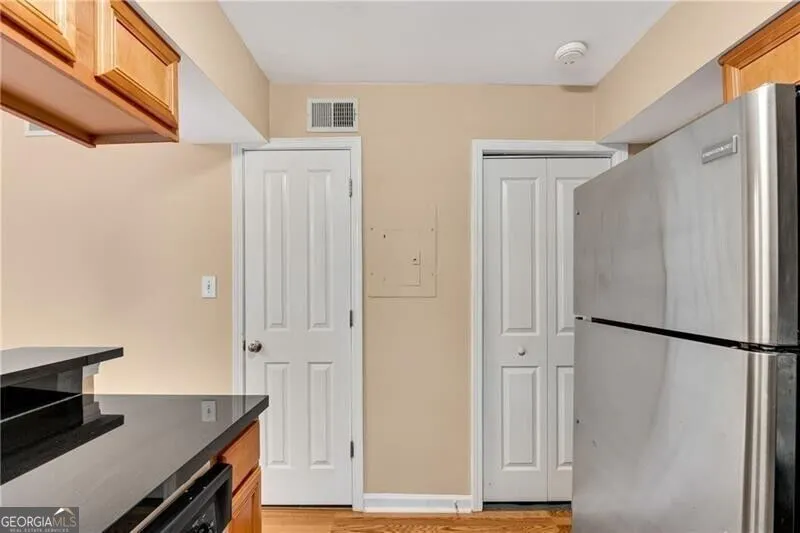 6940 Roswell RD Sandy Springs, GA 30328