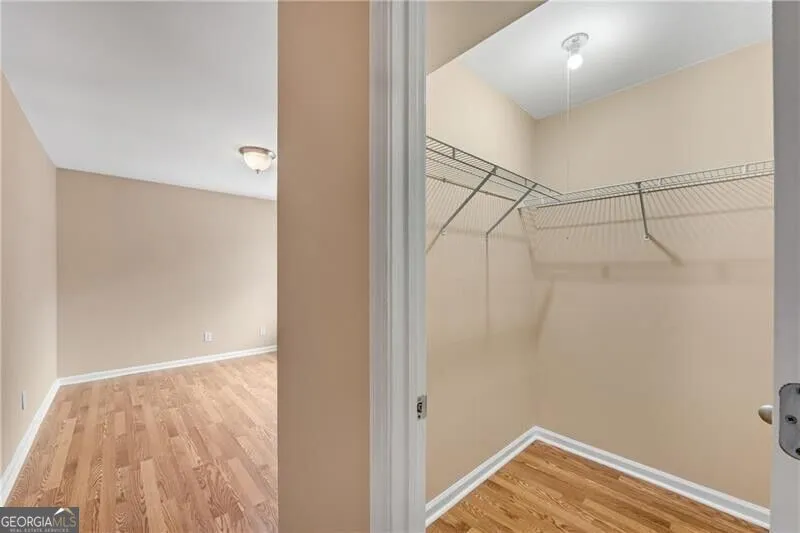 6940 Roswell RD Sandy Springs, GA 30328