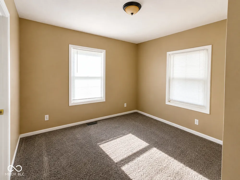 806 S Burlington Drive Muncie, IN 47302