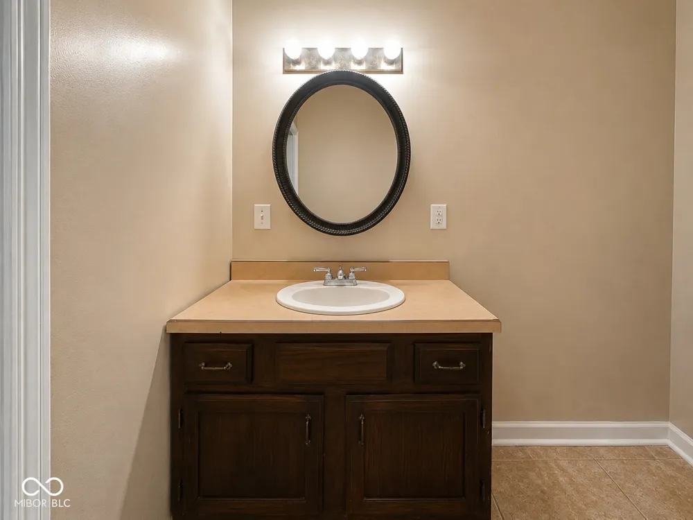 806 S Burlington Drive Muncie, IN 47302