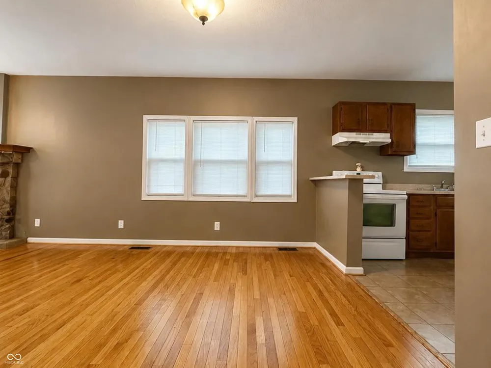 806 S Burlington Drive Muncie, IN 47302