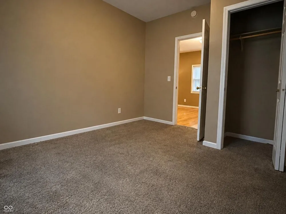 806 S Burlington Drive Muncie, IN 47302