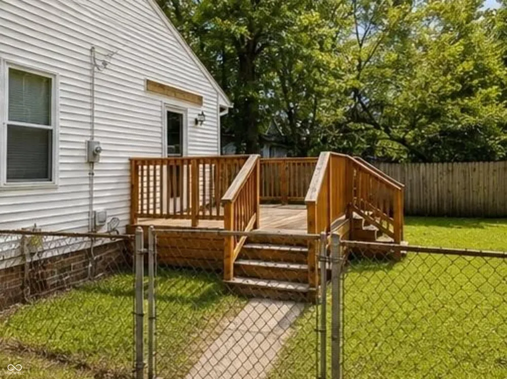 806 S Burlington Drive Muncie, IN 47302