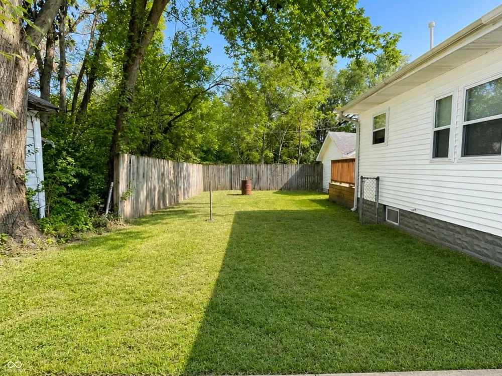 806 S Burlington Drive Muncie, IN 47302