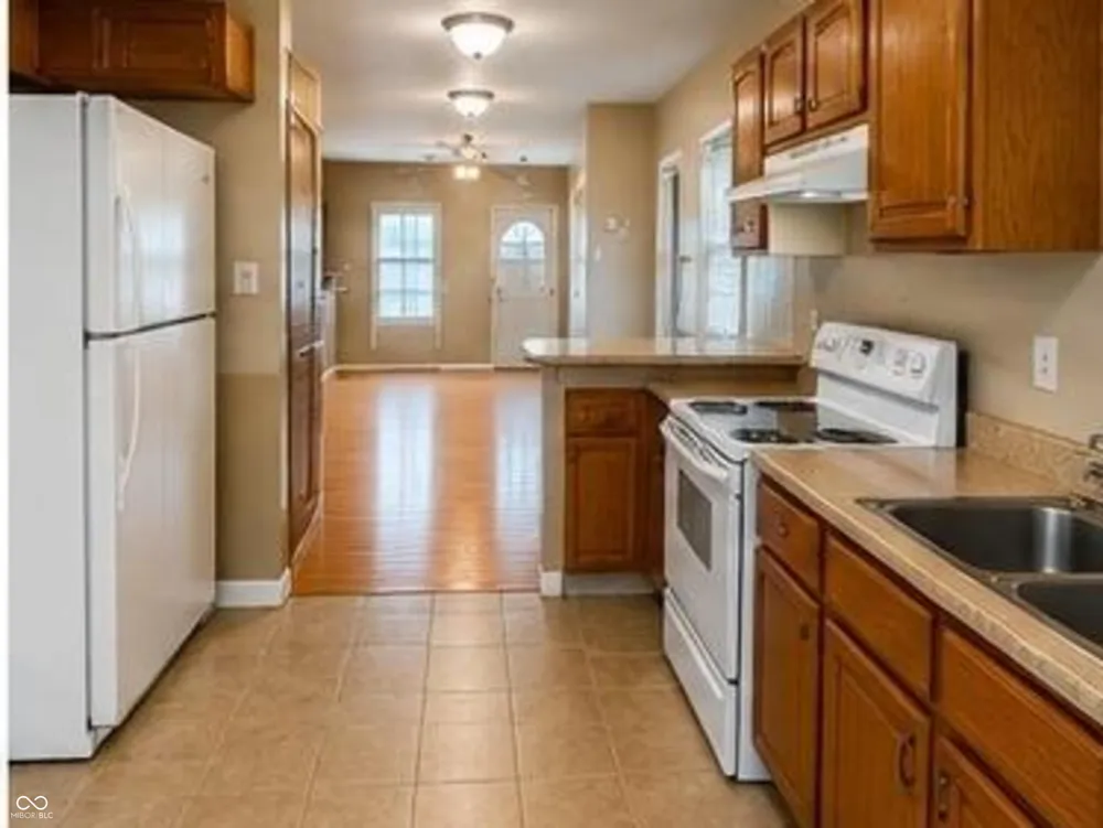 806 S Burlington Drive Muncie, IN 47302
