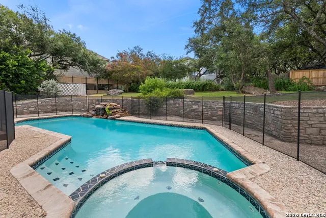 29406 NO LE HACE DR Fair Oaks Ranch, TX 78015