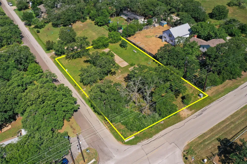 1102 Maple Drive Bartonville, TX 76226