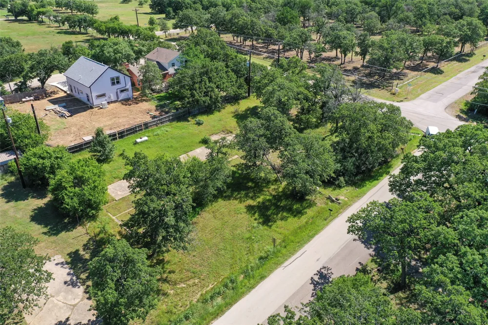 1102 Maple Drive Bartonville, TX 76226