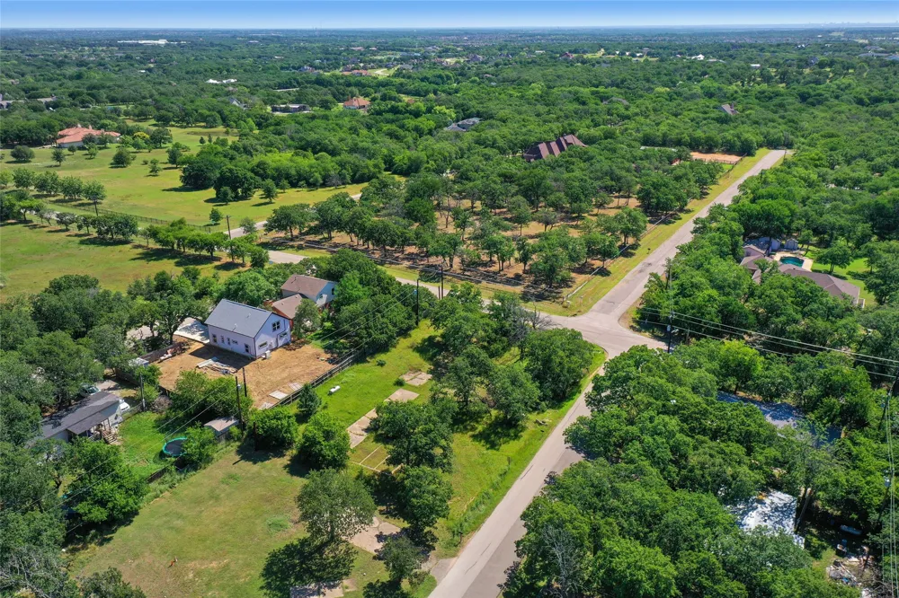 1102 Maple Drive Bartonville, TX 76226
