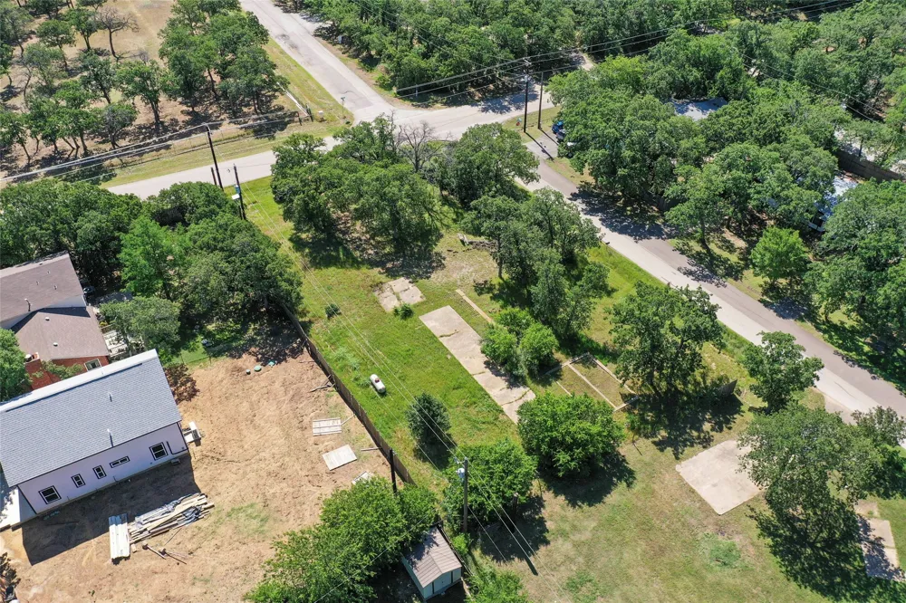 1102 Maple Drive Bartonville, TX 76226