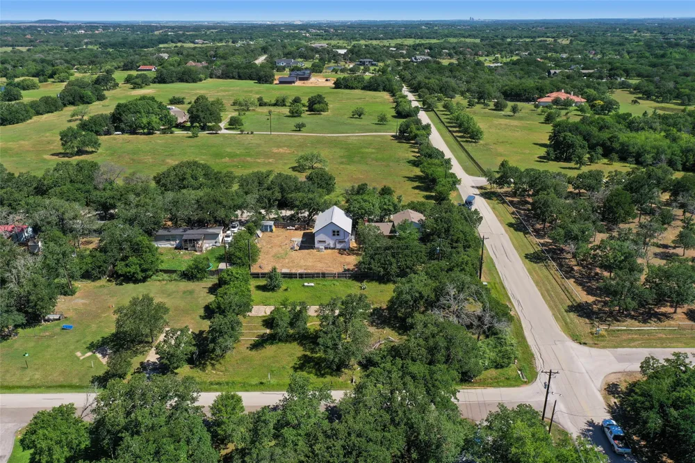 1102 Maple Drive Bartonville, TX 76226