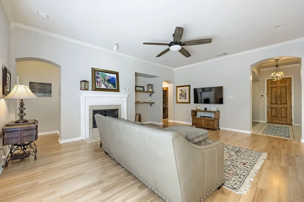 2302 Hodges Place Mansfield, TX 76063