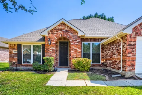2302 Hodges Place