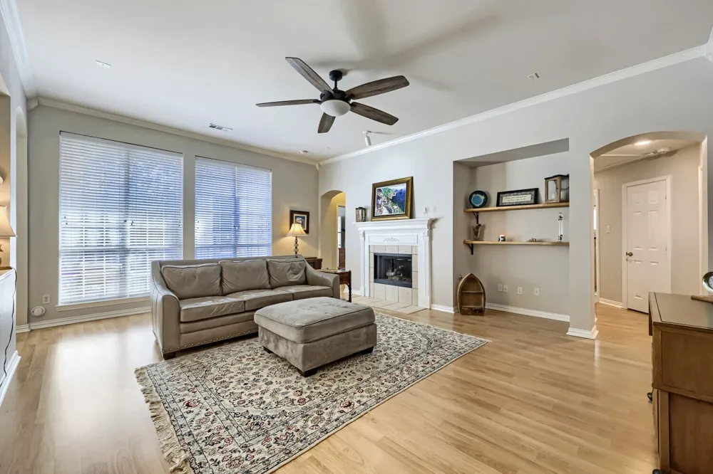2302 Hodges Place Mansfield, TX 76063