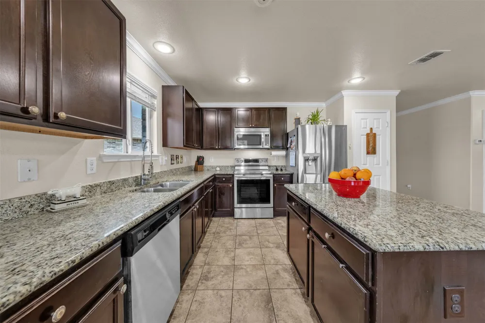709 Denali Drive Arlington, TX 76002