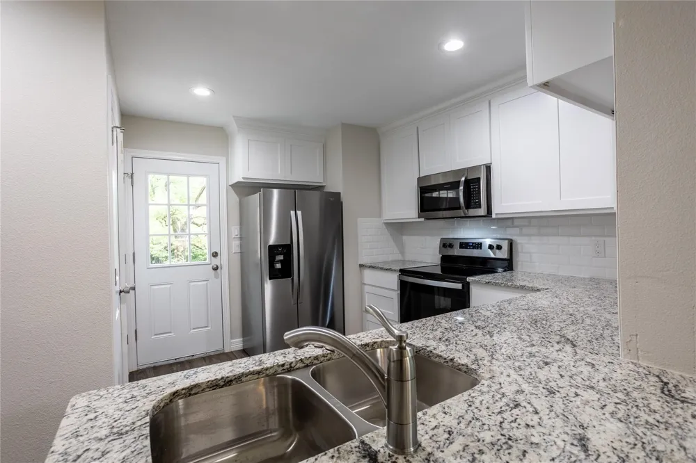430 E Hull Street Denison, TX 75021