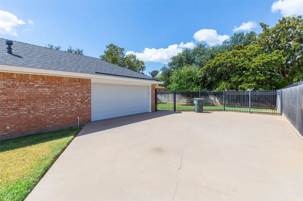5566 Chimney Rock Road Abilene, TX 79606