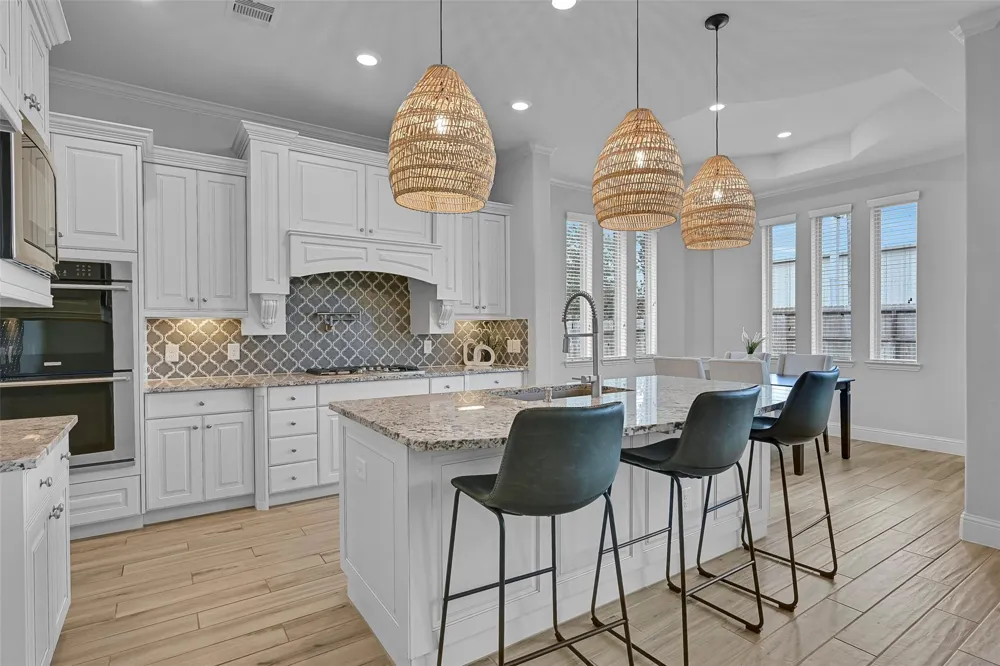 1321 Summer Field Lane Friendswood, TX 77546