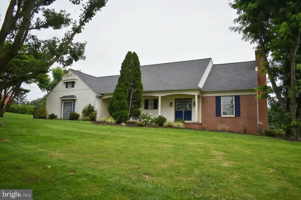 2311 SPRINGFIELD DRIVE Chambersburg, PA 17202