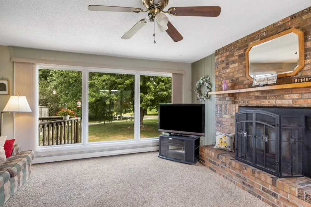 5221 S Maple Island Road Hesperia, MI 49421