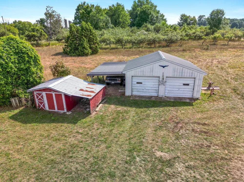5221 S Maple Island Road Hesperia, MI 49421