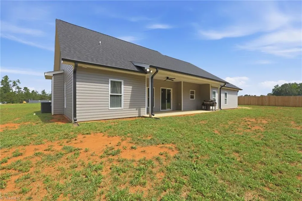 141 Gregorys Grange Drive Yanceyville, NC 27379