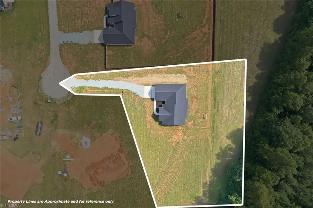 141 Gregorys Grange Drive Yanceyville, NC 27379
