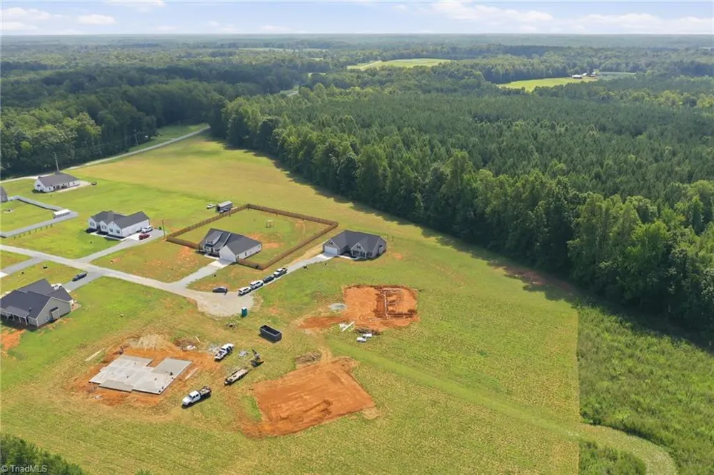 141 Gregorys Grange Drive Yanceyville, NC 27379