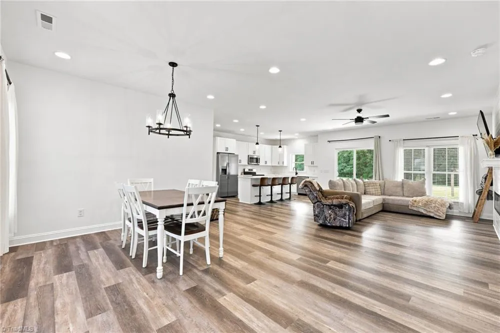 141 Gregorys Grange Drive Yanceyville, NC 27379
