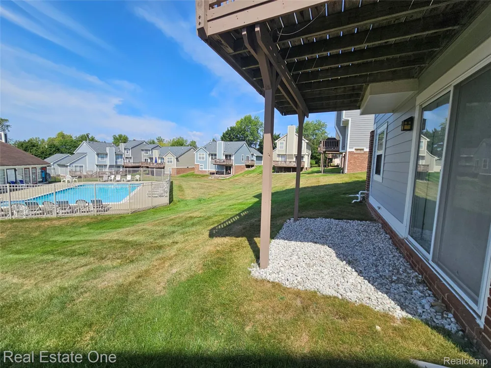 31109 Columbia Drive Novi City, MI 48377